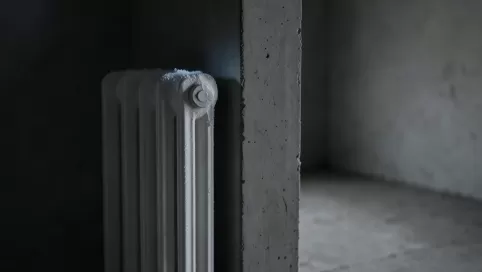 sąsiad nie ogrzewa mieszkania